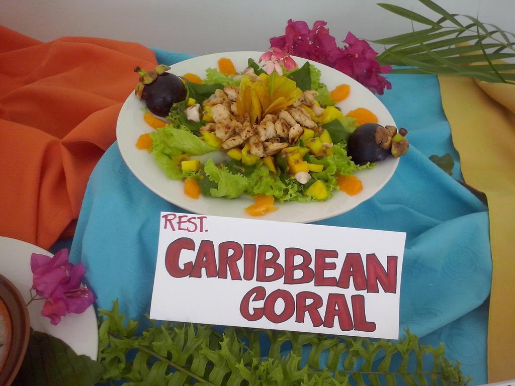 Caribbean Coral Inn Tela Exterior photo